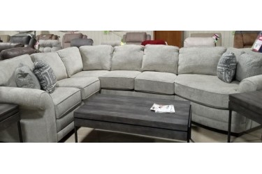 4pc Sectional W/ Pillows
