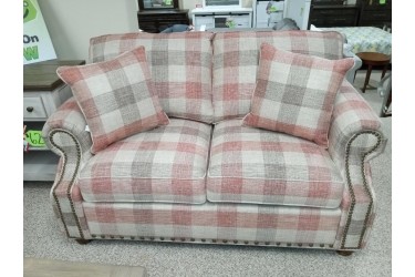 Loveseat with Tacks -w/ 2 Pillows